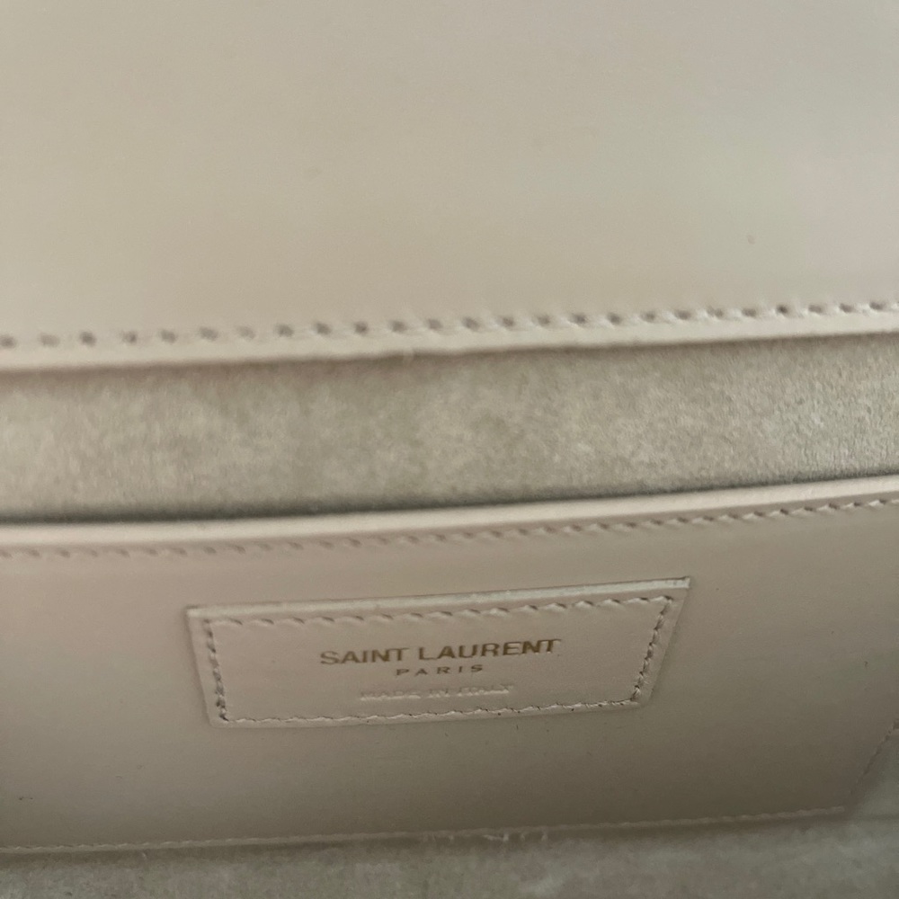 🎉💥🔥HOT!🔥Authentic YSL Nude Kate Tassel Clutch💋 - Picture 12 of 16